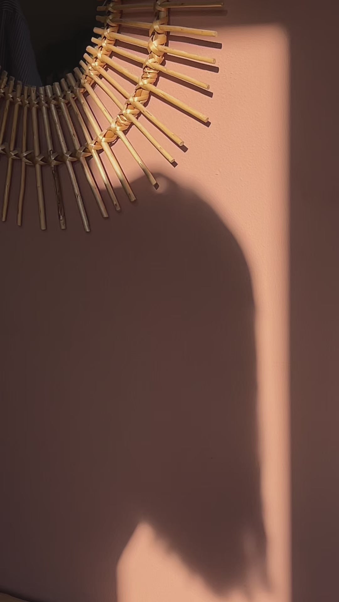 Video geladen: UGC video Jip blonde haren Afiba Naturals Magic Hairspray